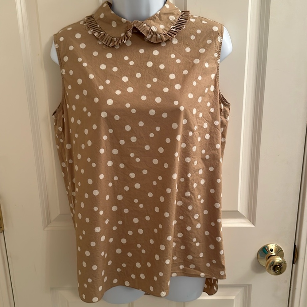 A beautiful pret-a-porter top from Italian designer MARNI